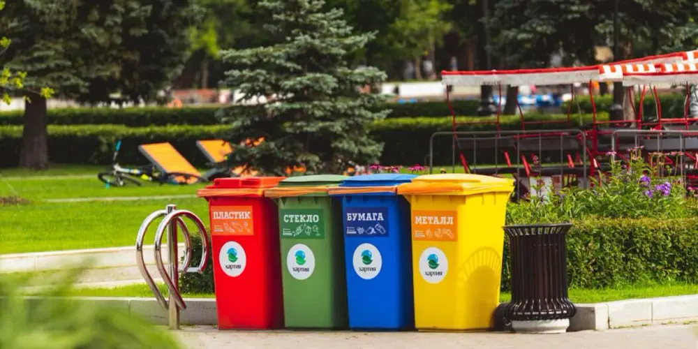 Assorted color plastic trash bins