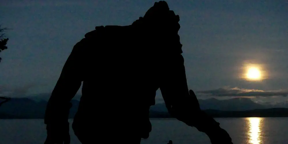 What We Love: Monsters in Moonlight
