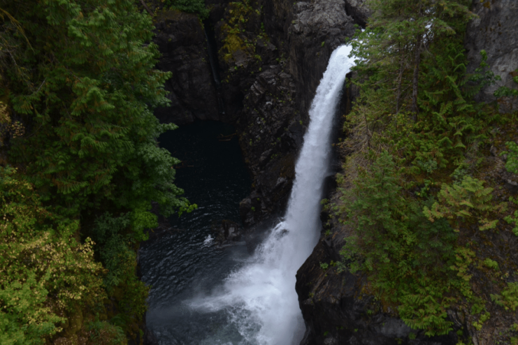 A picture of Elk Falls (waterfall).