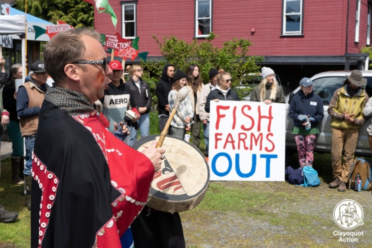 Indigenous and non-Indigenous folks rally to get fish farms out.